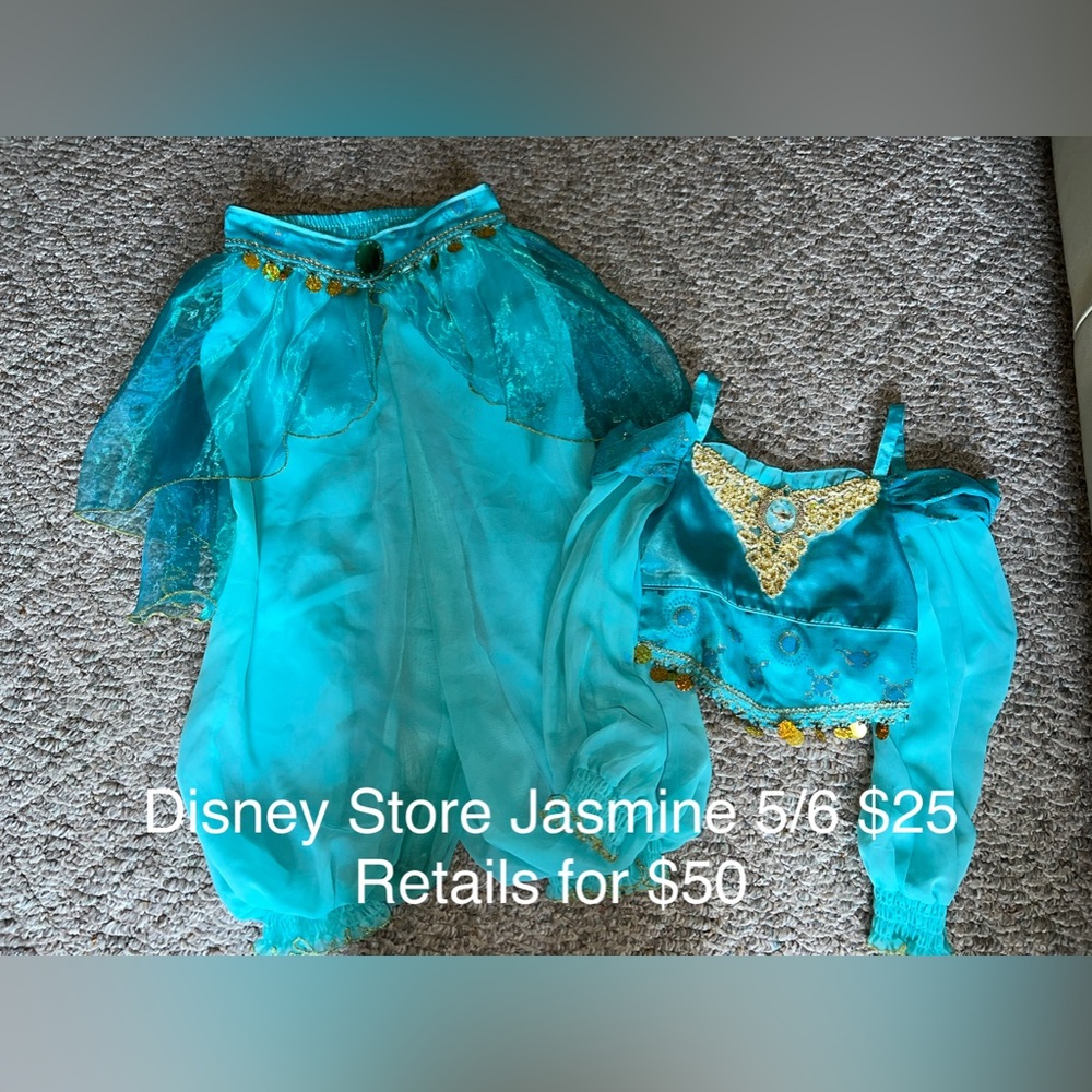 Disney Store Jasmine Costume size 5/6